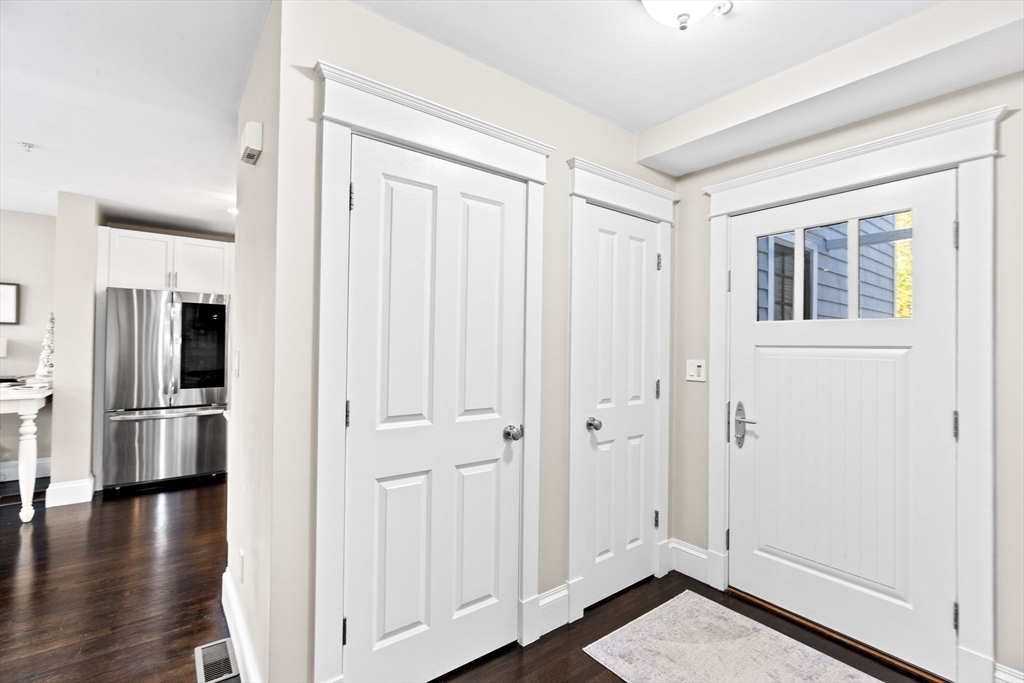 108-110 Elm St, Cohasset