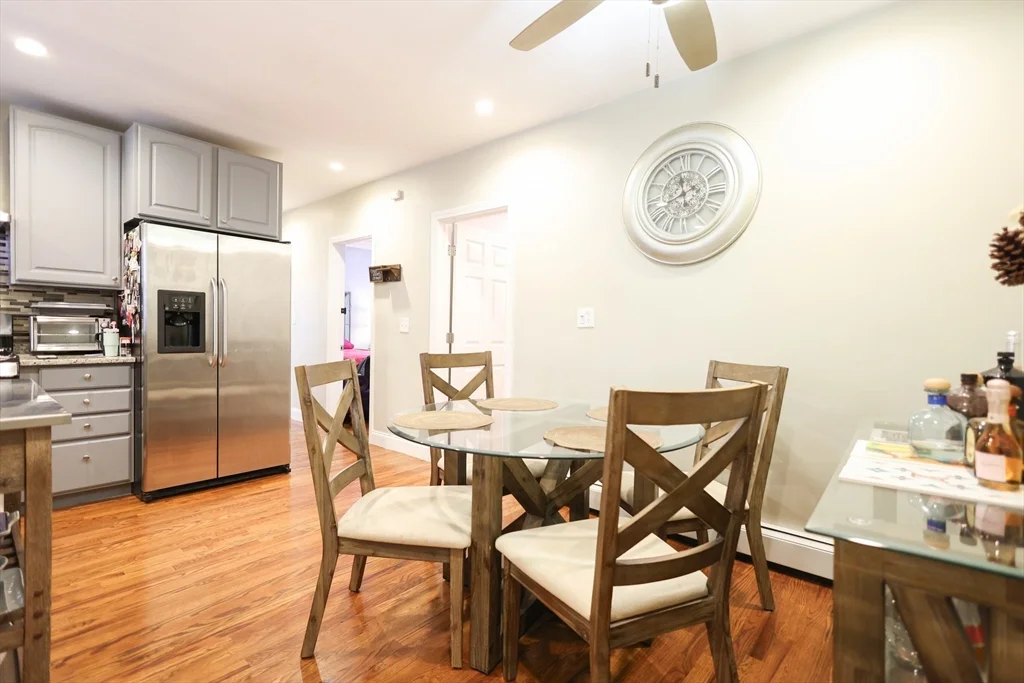 43-45 Belnel Rd, Hyde Park