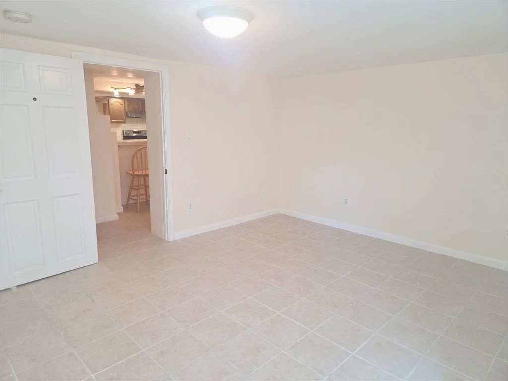 299 Crescent Ave, Beachmont