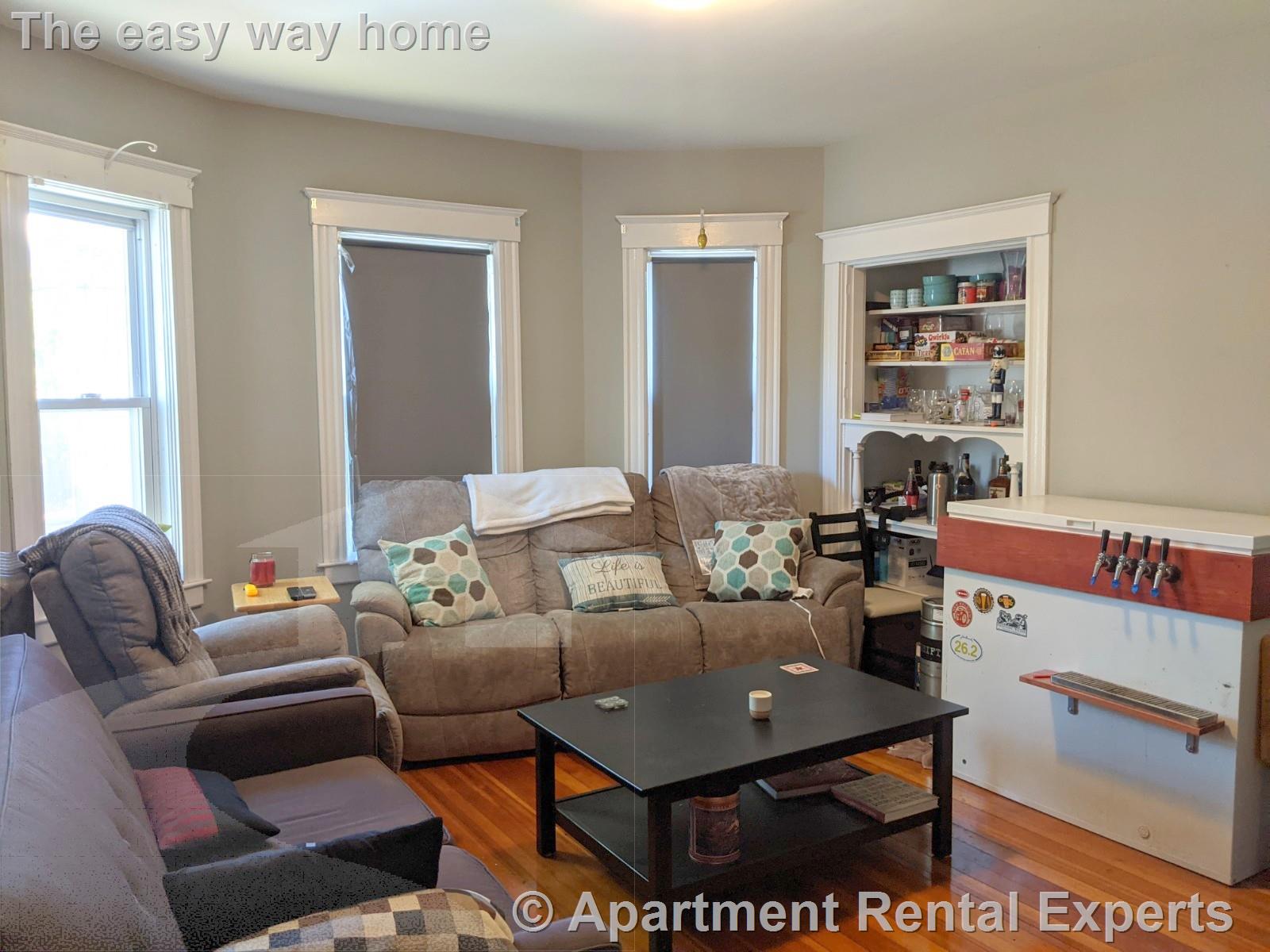 41-43 Belknap St, Teele Square