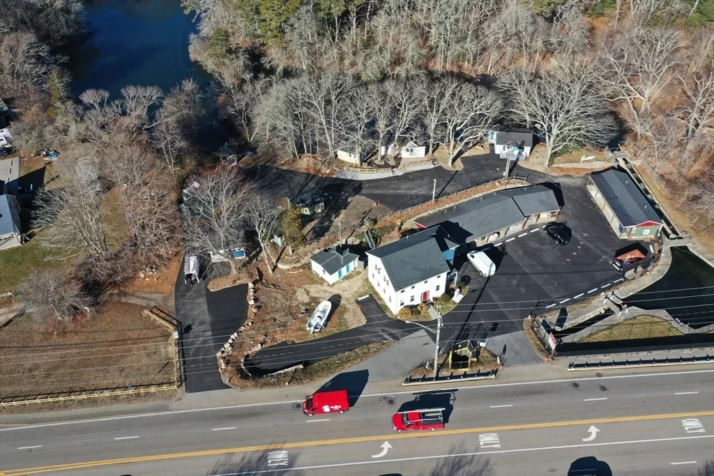 825 Scenic Hwy, Bourne