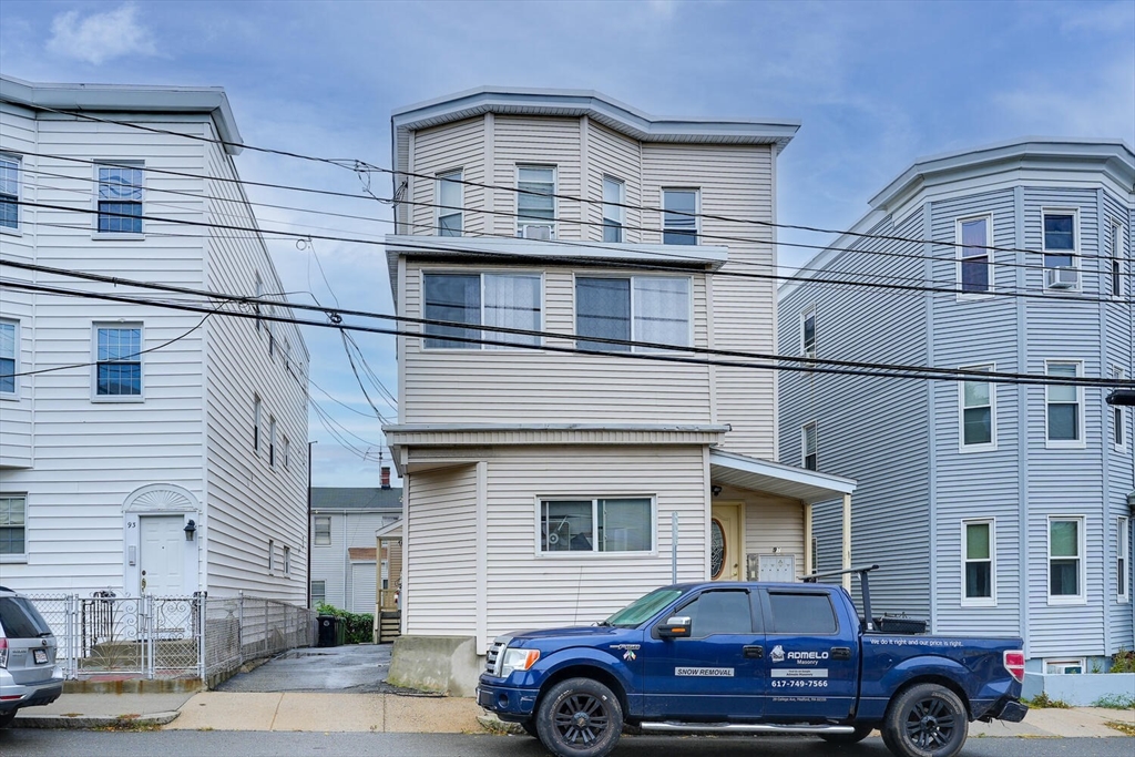 91 Arlington St, Watertown