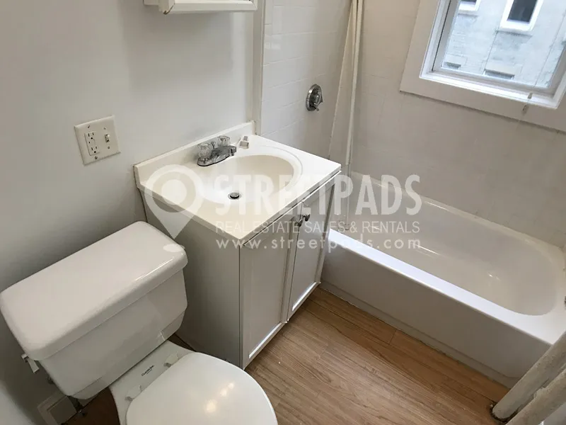 1175 Boylston St, Fenway