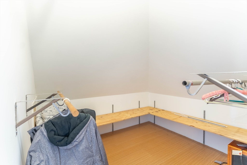 18 Chestnut St, Wakefield