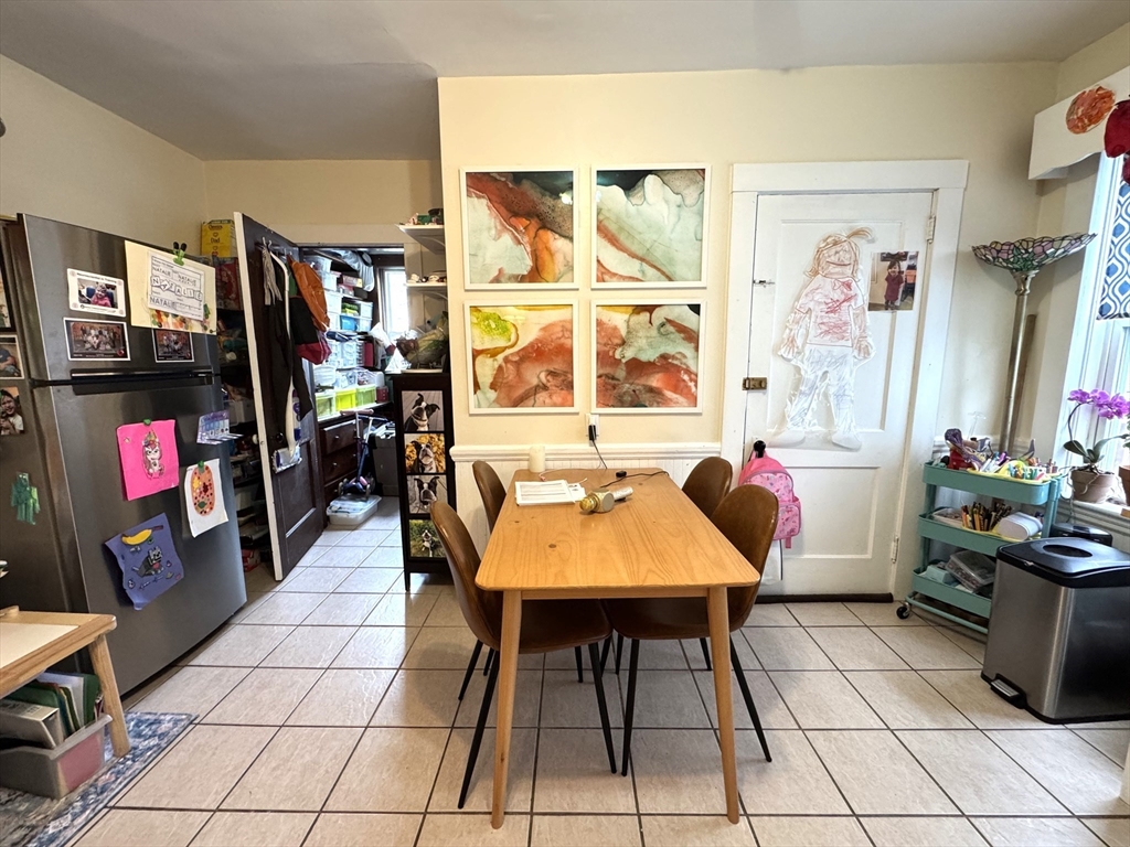 242 Belgrade Ave, Roslindale