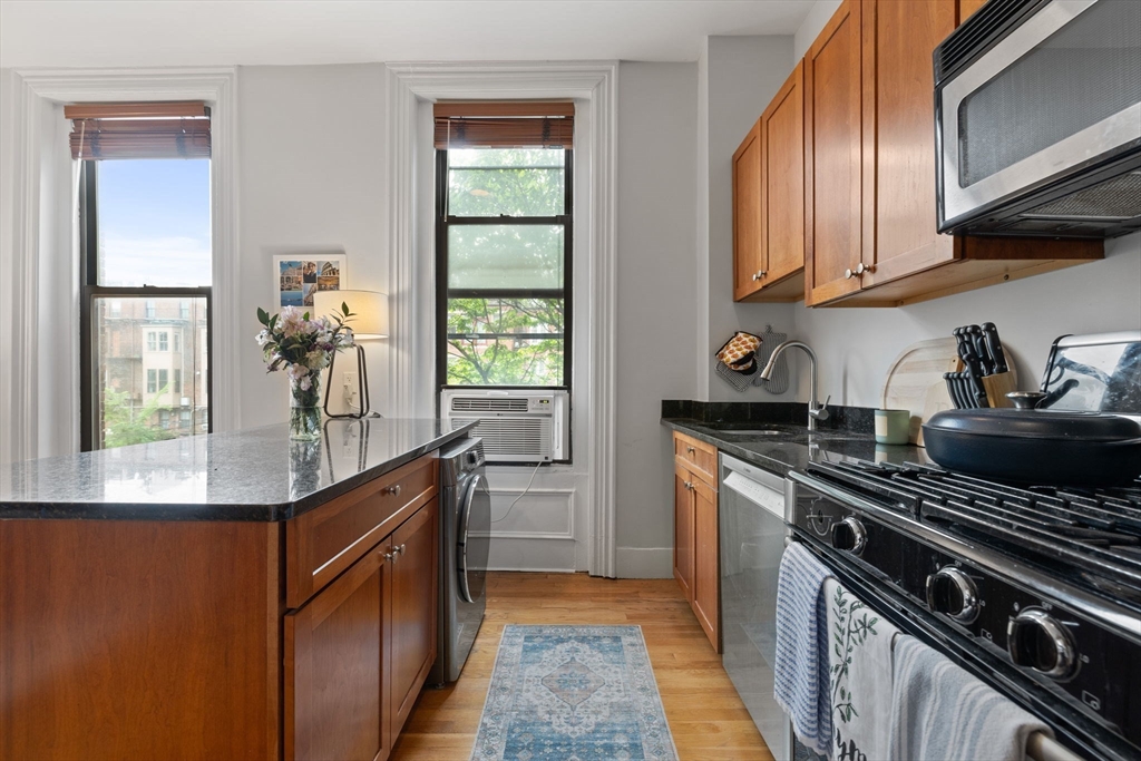 32 Yarmouth St, South End