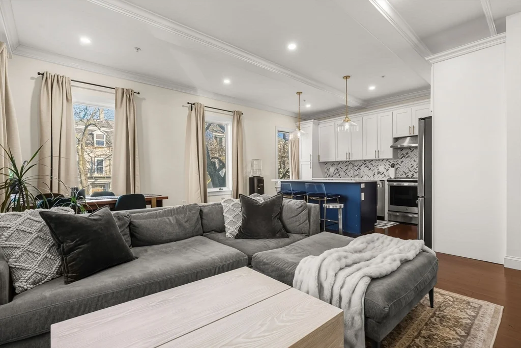 753 E Broadway, South Boston