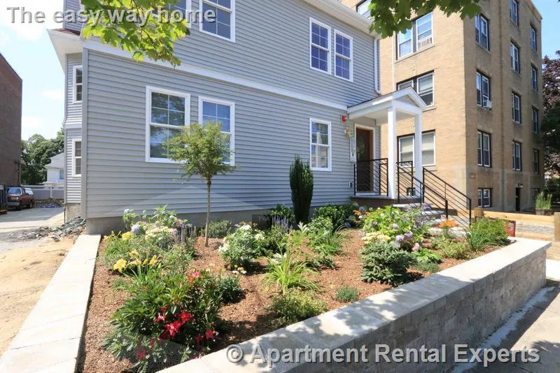 220 Massachusetts Ave, East Arlington