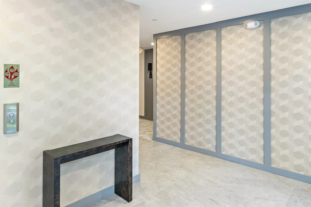 20 Kinmonth Rd, Waban