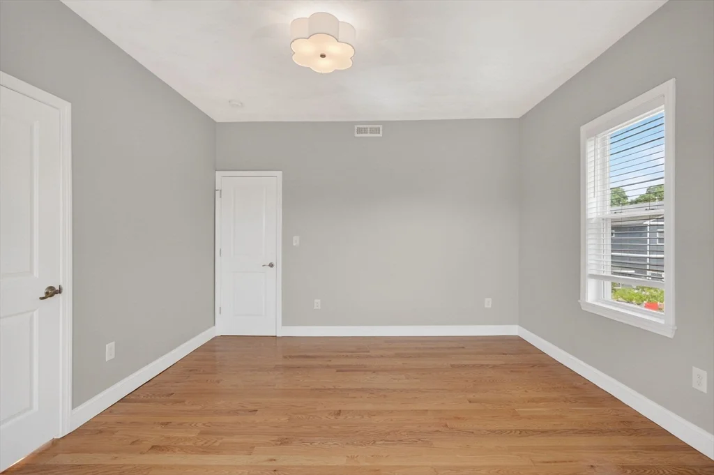 41 Boardman St, East Boston