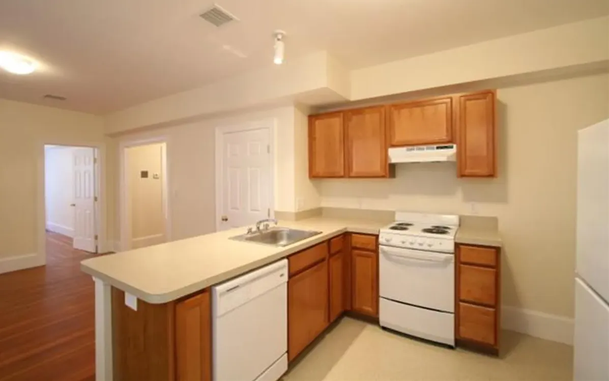 881 Massachusetts Ave, Central Square