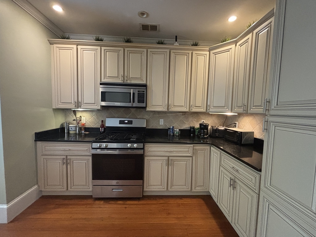 101 Sawyer Ave, Dorchester