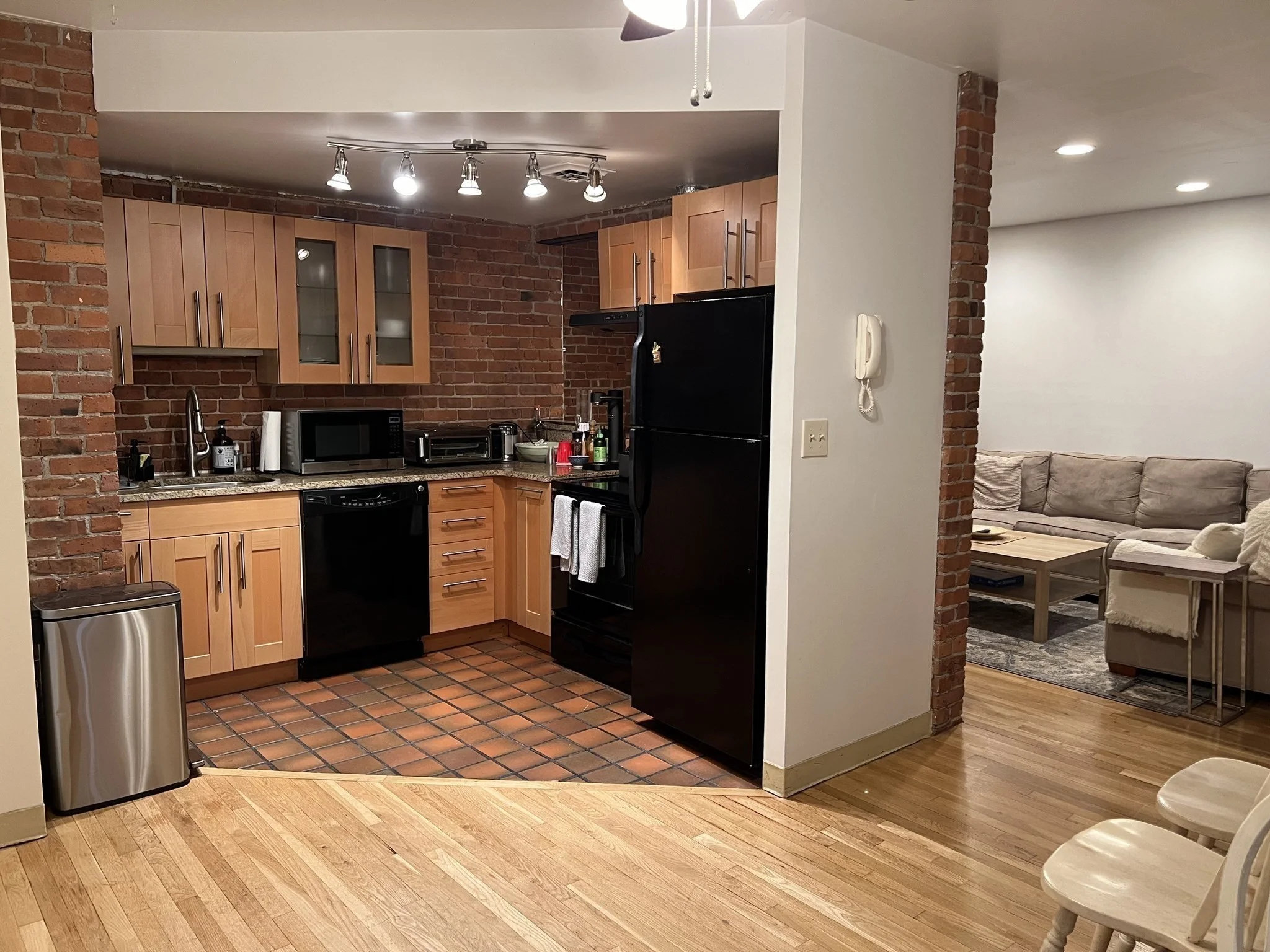 87 Gainsborough St, Fenway