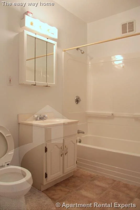 14 Centre St, Central Square