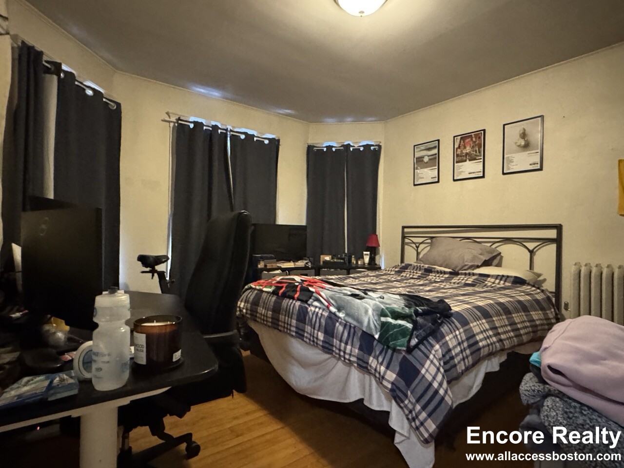 331 Faneuil St, Oak Square