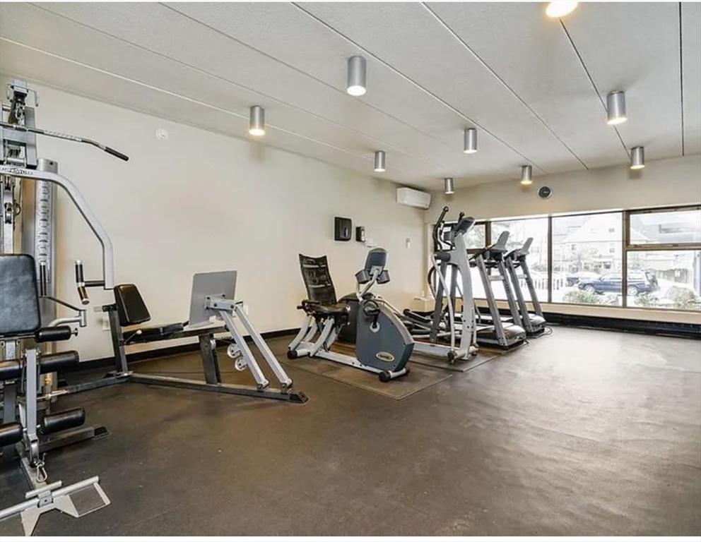 60 Pleasant St, Arlington