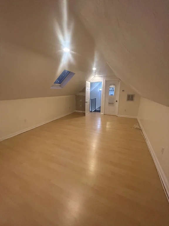 36 Hunting St, East Cambridge