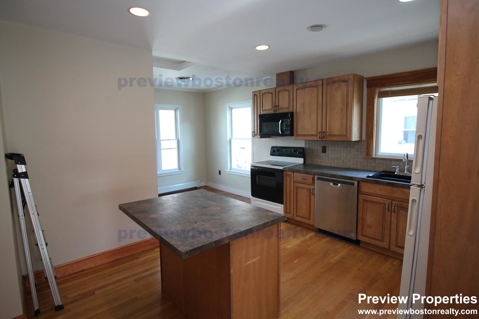 151 Tremont St, Brighton