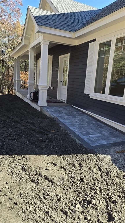 639 E Broadway, Riverside