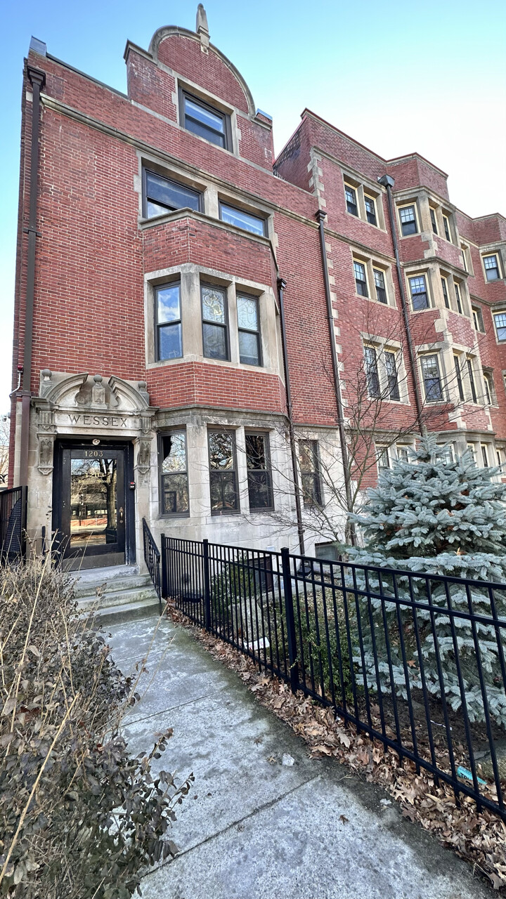 1203 Beacon St, Brookline