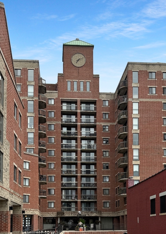 15 N Beacon St, Allston