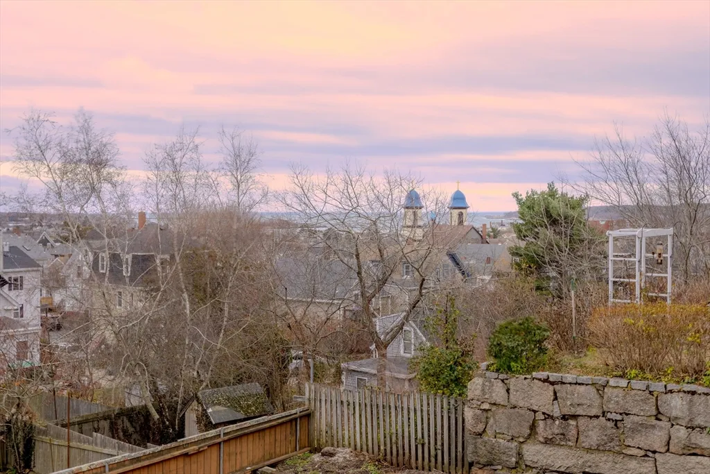 34 Perkins St, Gloucester