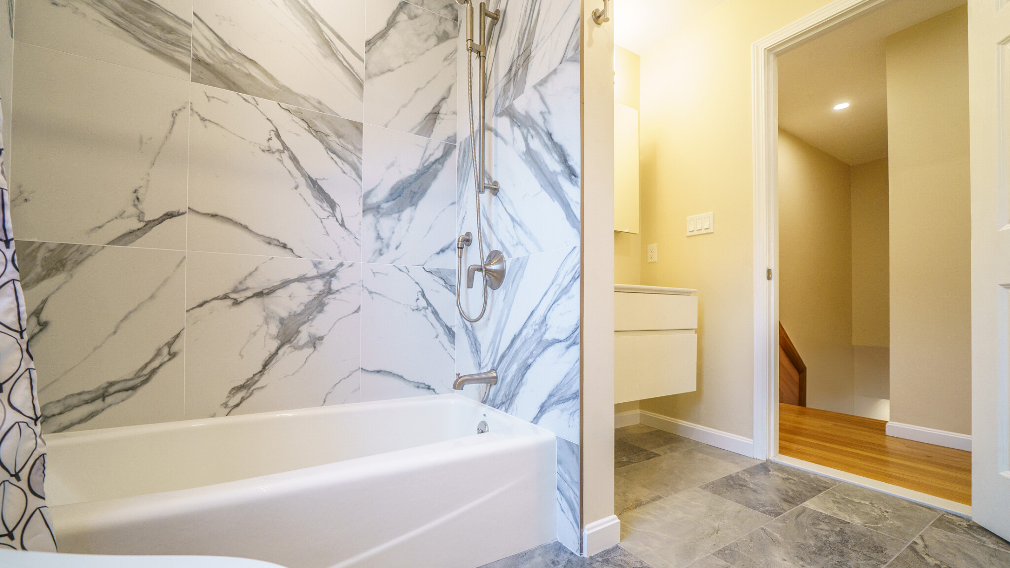 300 Adams St, Nonantum