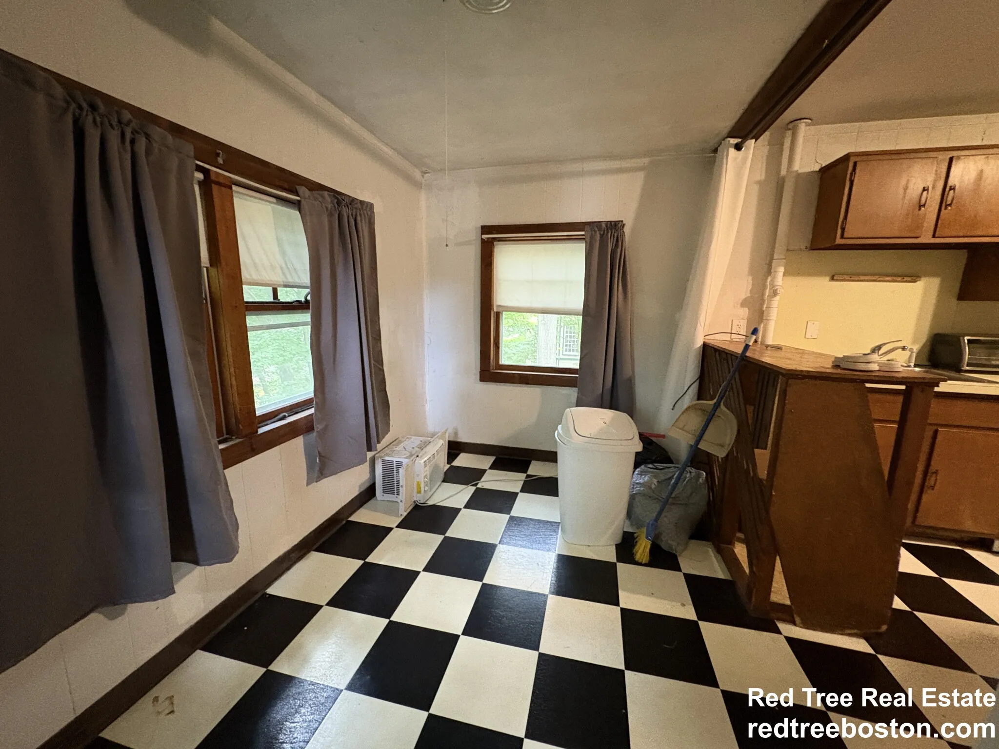 28 Woodward St, Newton Highlands