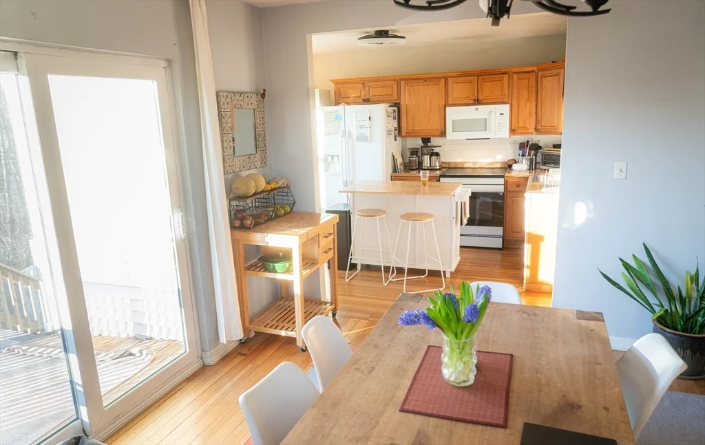 4 Tyndale St, Roslindale