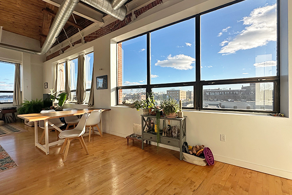 76 Lafayette St, Salem