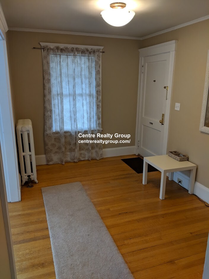 12 Westbourne Rd, Newton Centre