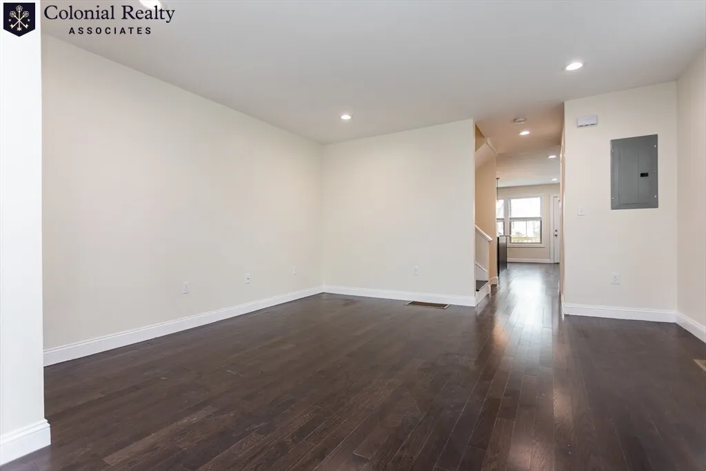 478 Fulton St, Medford