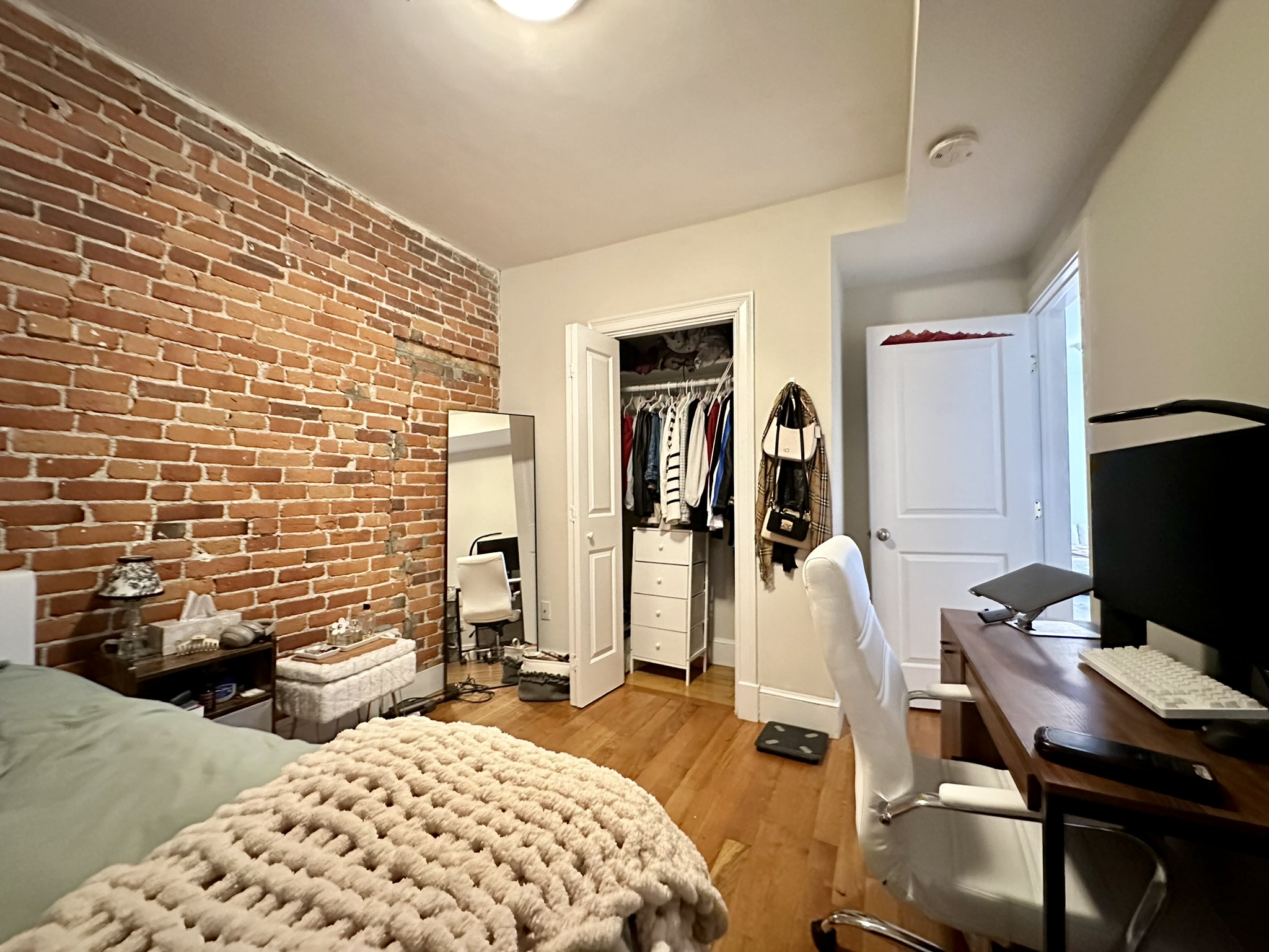 836 Huntington Ave, Mission Hill