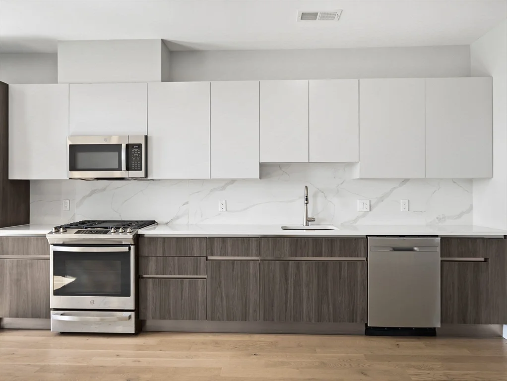 9 Central St, Spring Hill