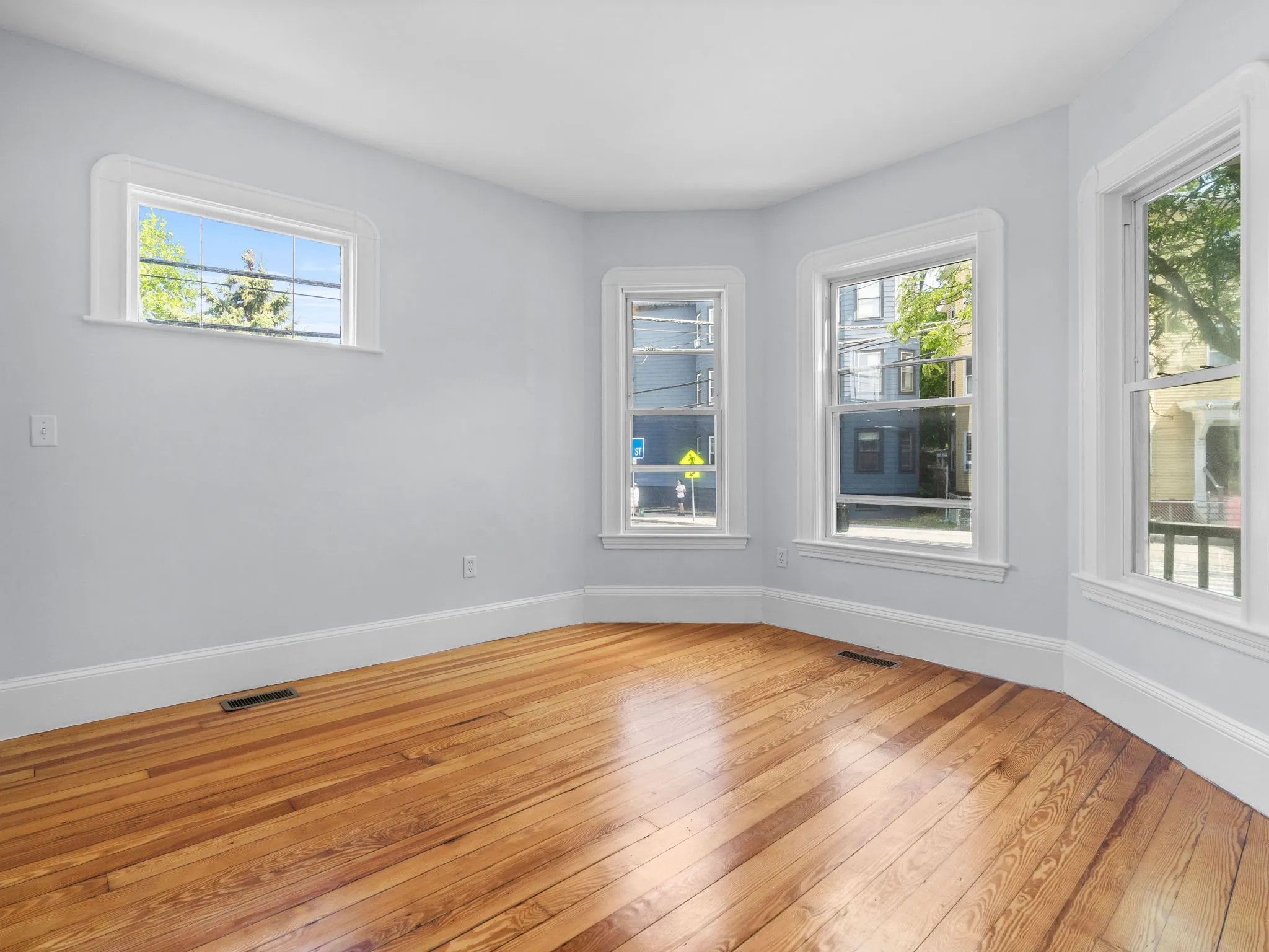 98 Elm St, Somerville