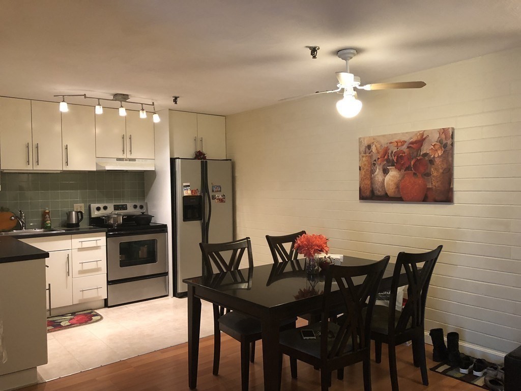 115 W Squantum St, Quincy