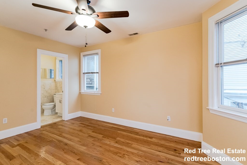 164 Boylston St, Jamaica Plain