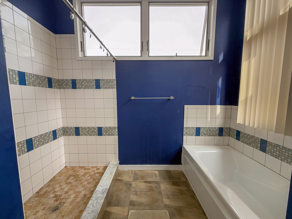 5 Avondale Ave, Billerica