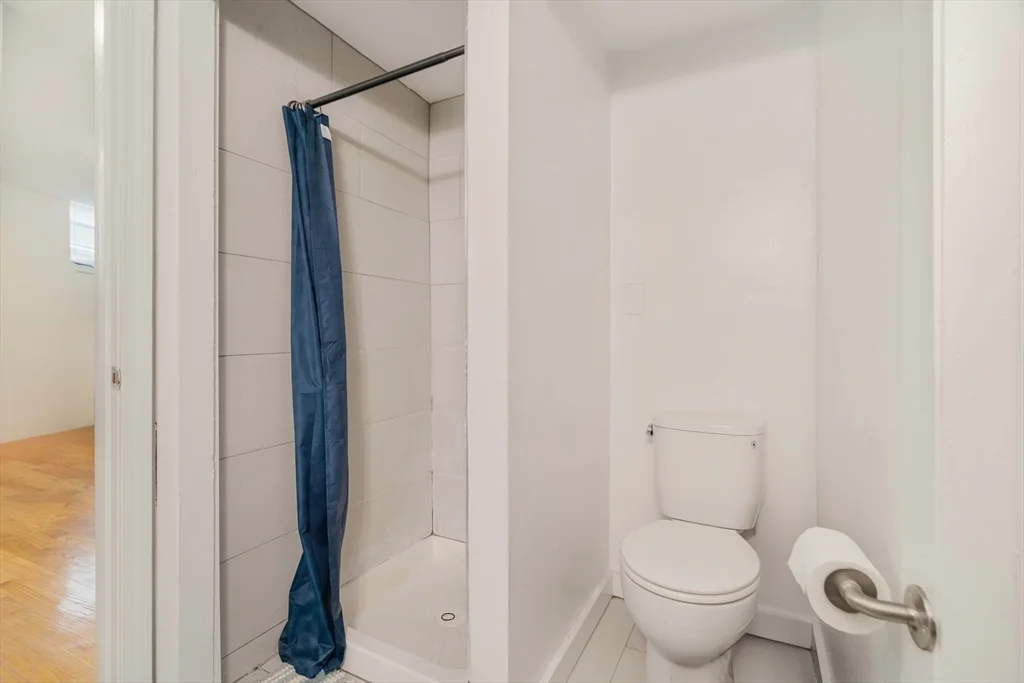 5 N Margin St, North End