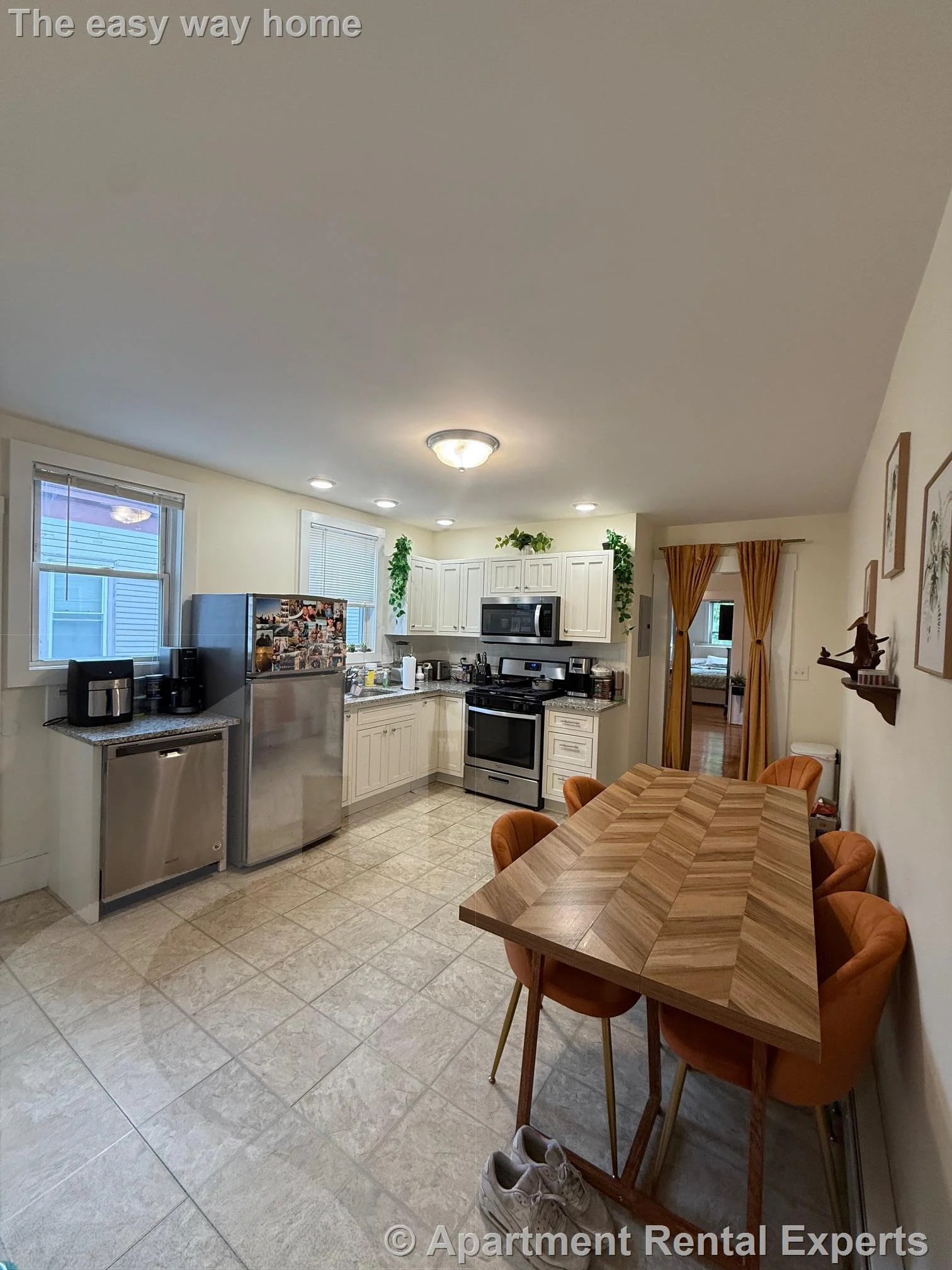 10 Garrison Ave, Teele Square