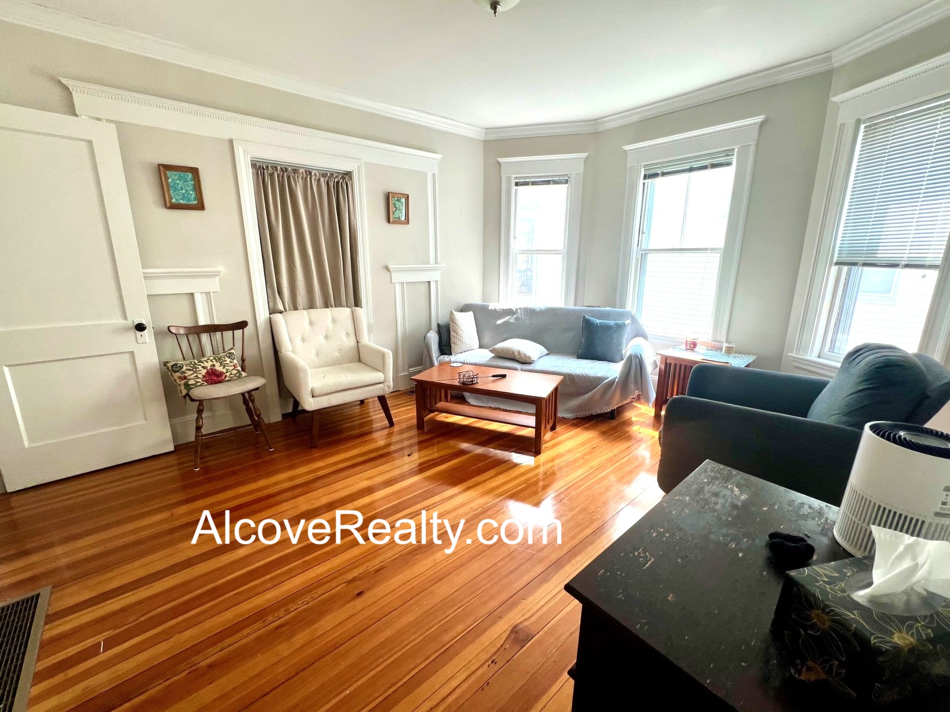 34 Leonard St, Tufts