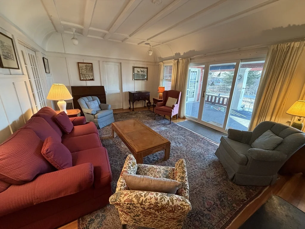 630 Washington St, Gloucester