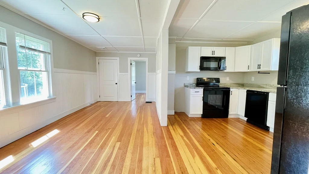 61 Hastings Rd, Southwick