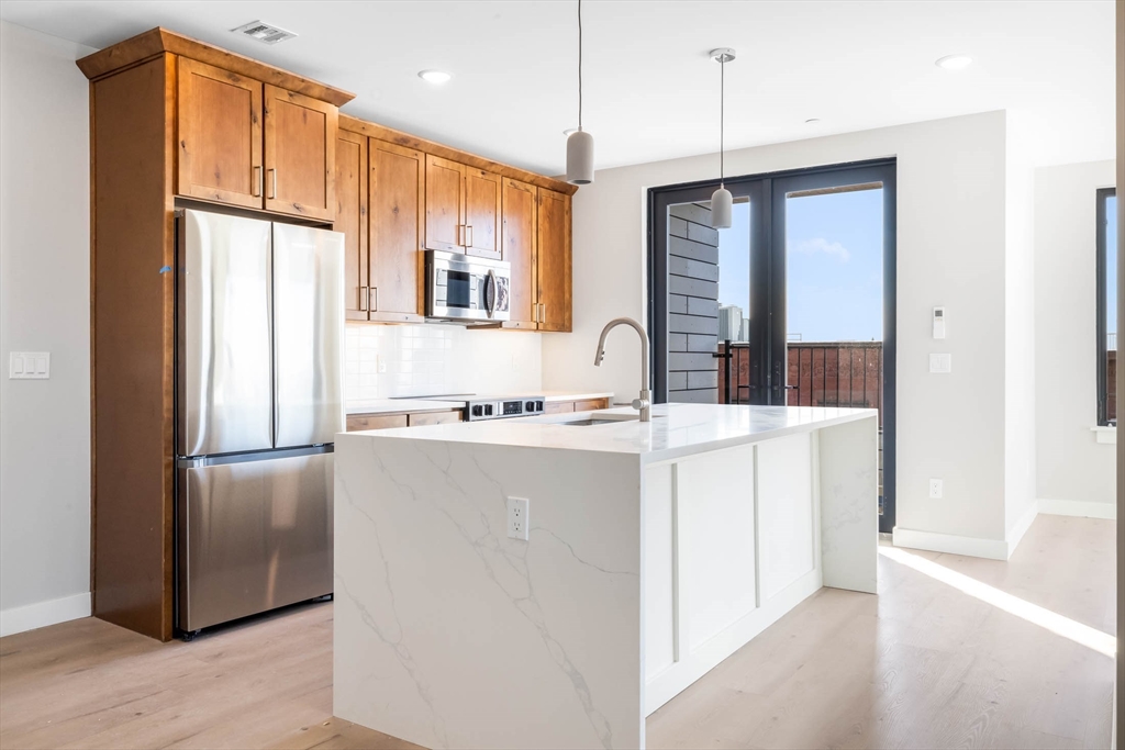 400 W Broadway, South Boston