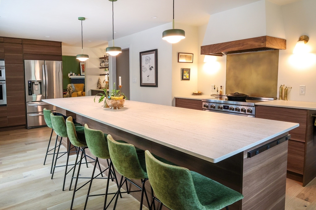 466 Longley Rd, Groton