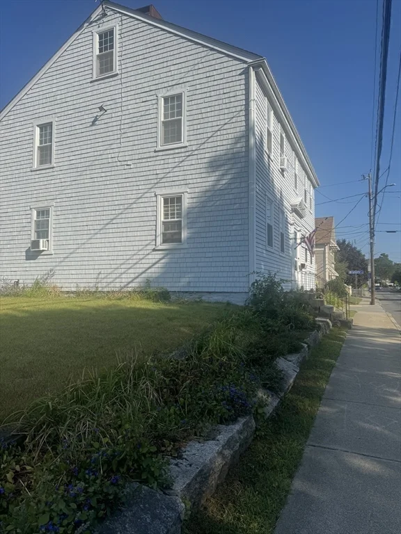 198 Main St, East Fairhaven