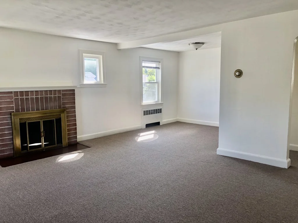 17 Hatfield Rd, West Newton