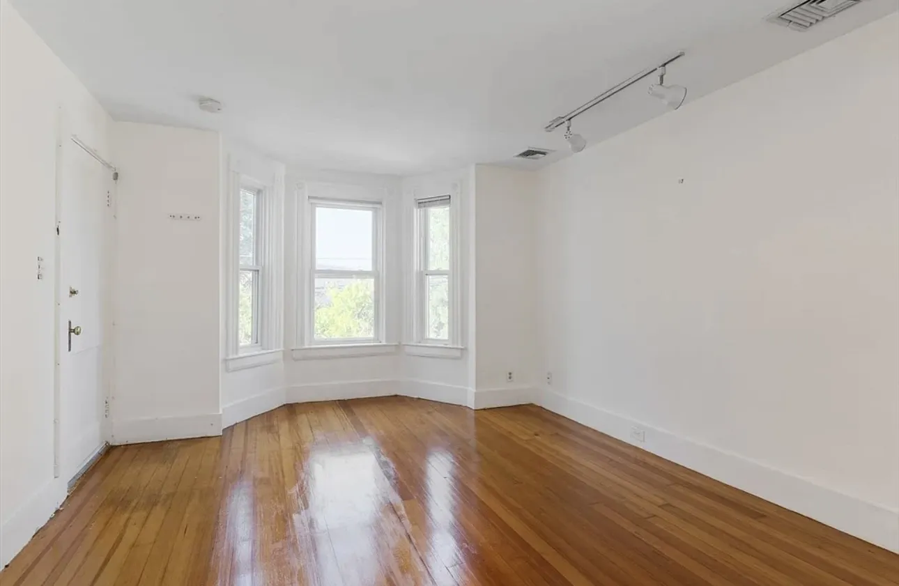 21 Florence St, Cambridgeport