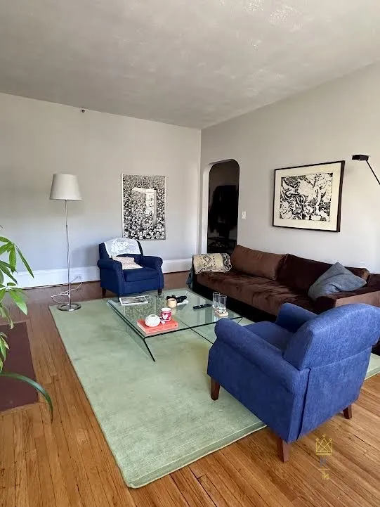 1569 Beacon St, Brookline