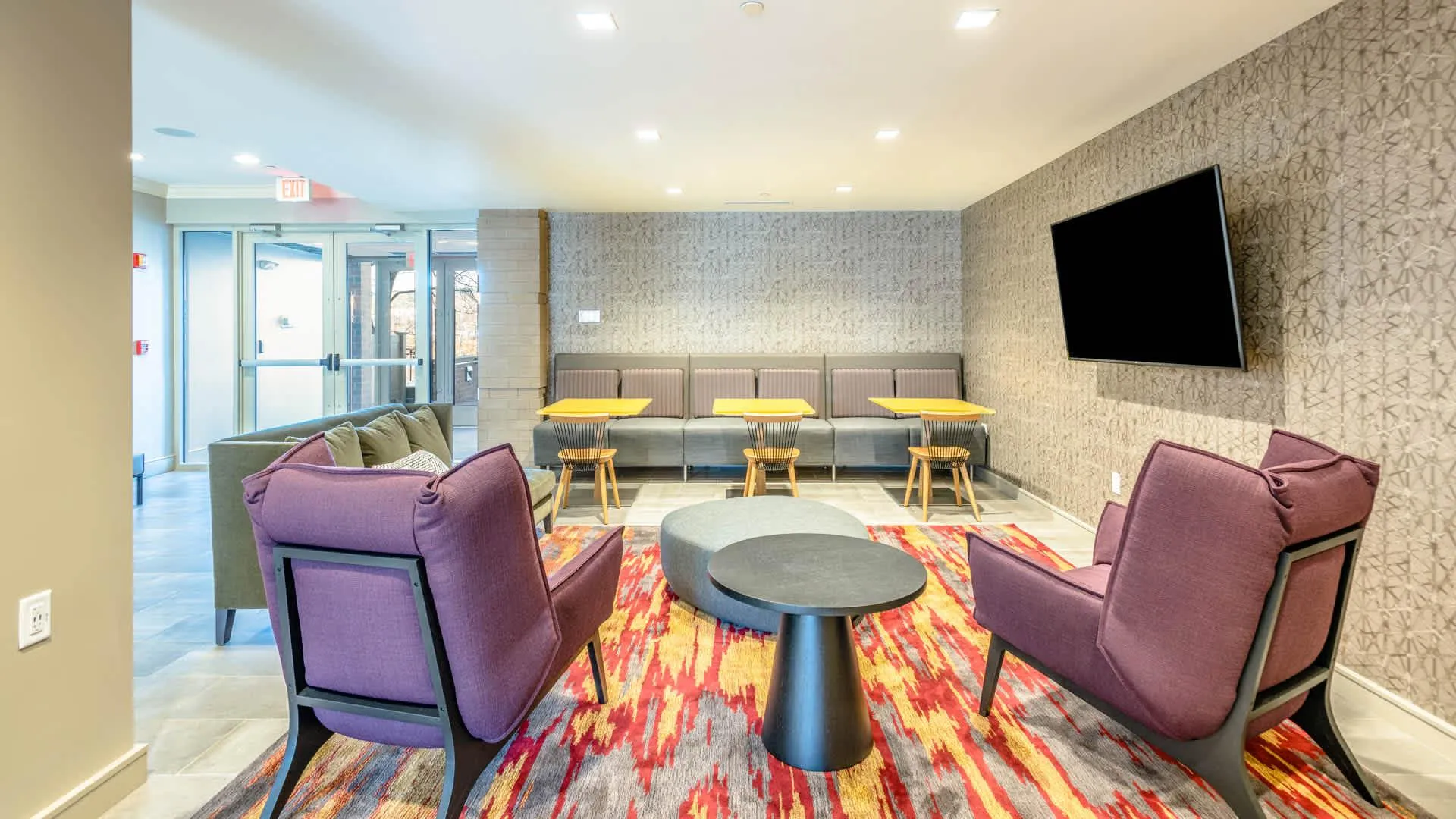 25 Crescent St, South Side